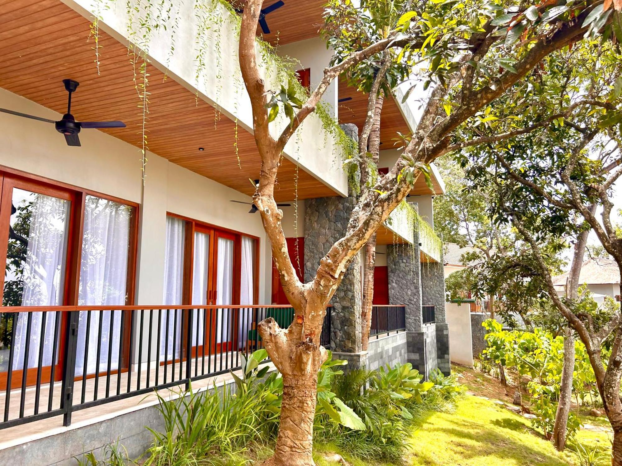 Sanglung Villas & Suites Kubutambahan  Exteriör bild