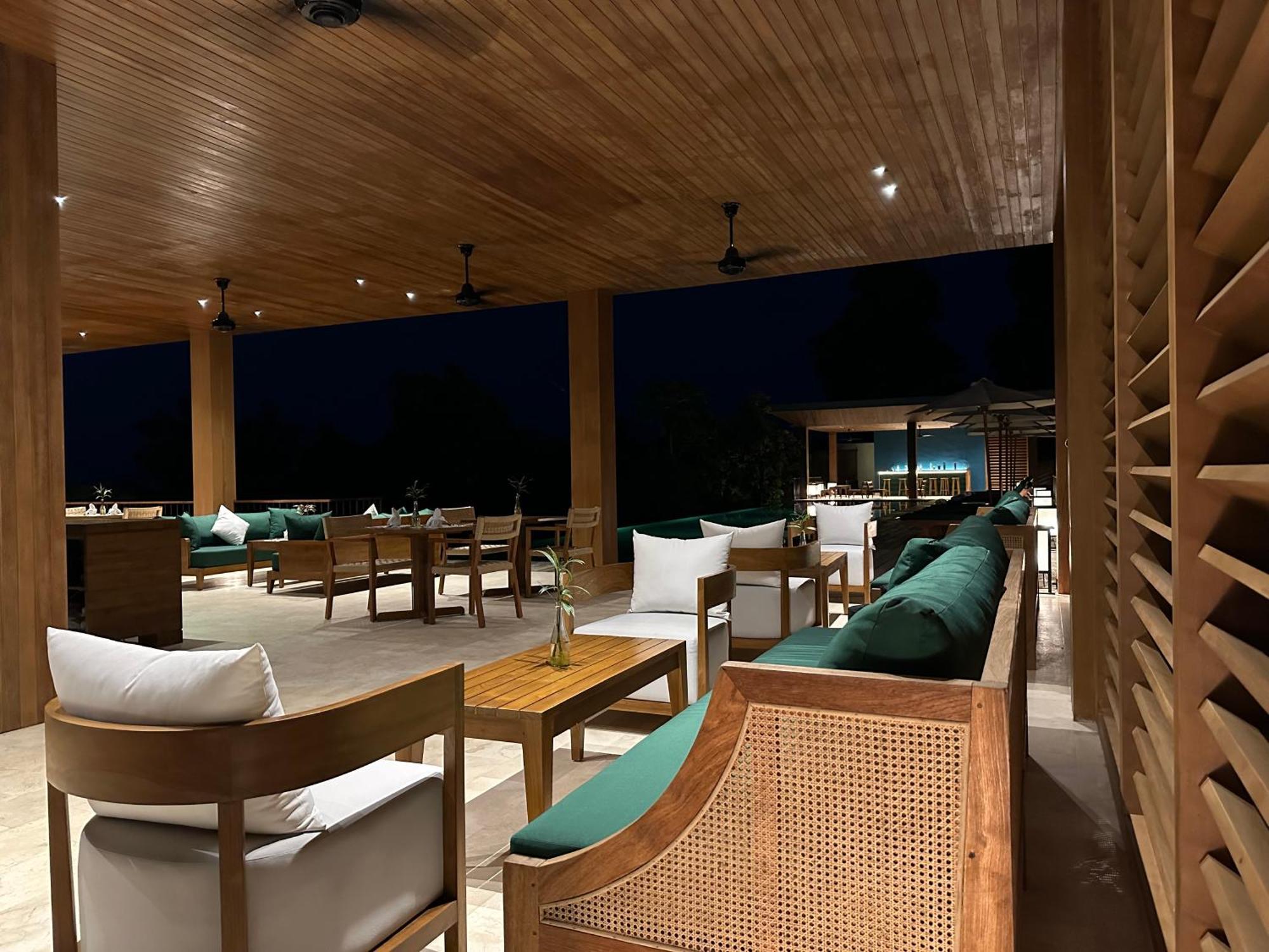 Sanglung Villas & Suites Kubutambahan  Exteriör bild