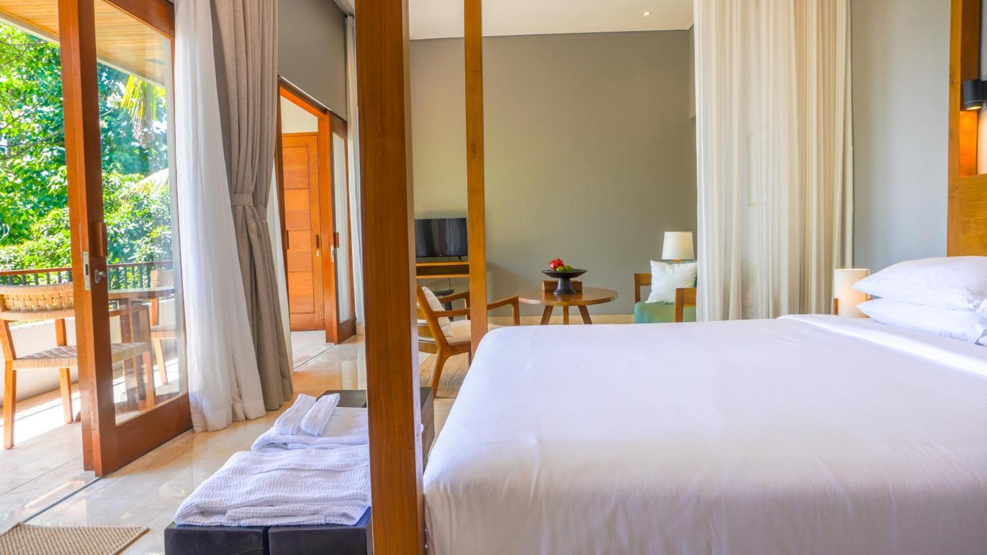 Sanglung Villas & Suites Kubutambahan  Rum bild