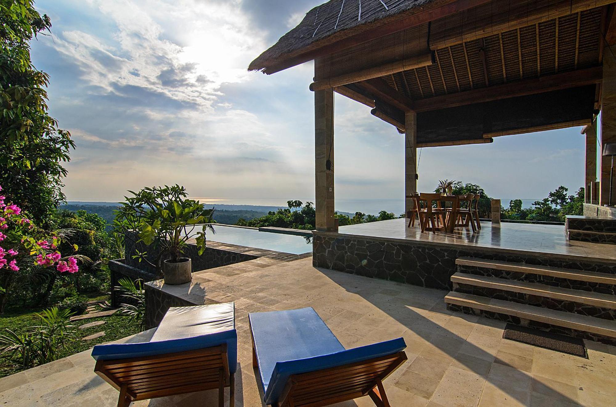 Sanglung Villas & Suites Kubutambahan  Rum bild