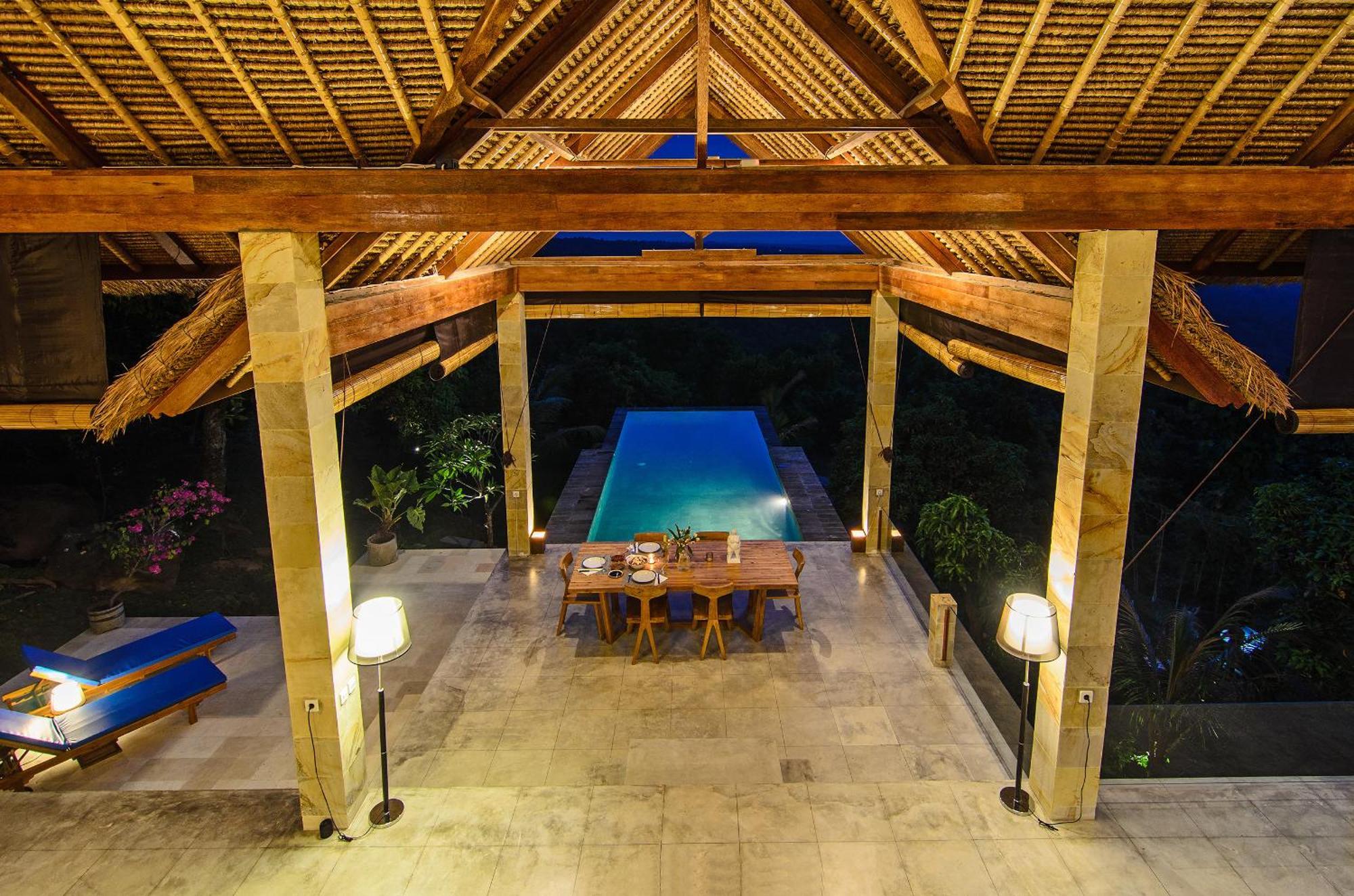 Sanglung Villas & Suites Kubutambahan  Rum bild